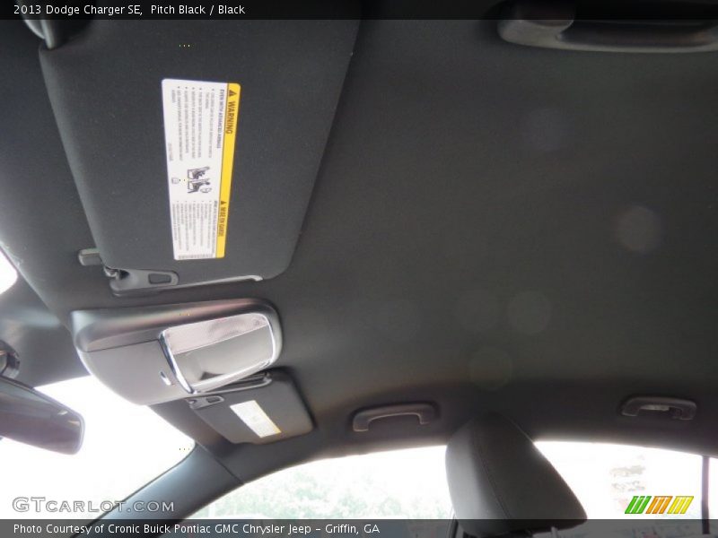 Pitch Black / Black 2013 Dodge Charger SE