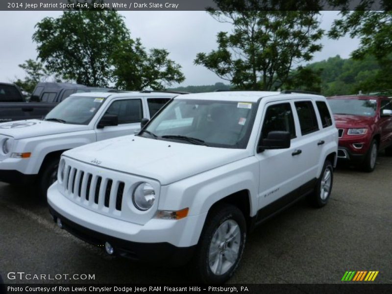 Bright White / Dark Slate Gray 2014 Jeep Patriot Sport 4x4
