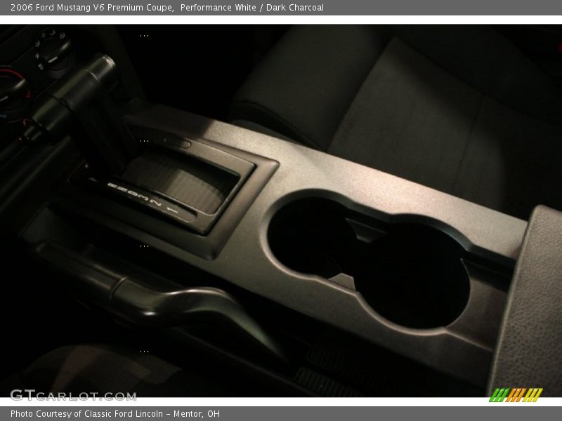 Performance White / Dark Charcoal 2006 Ford Mustang V6 Premium Coupe