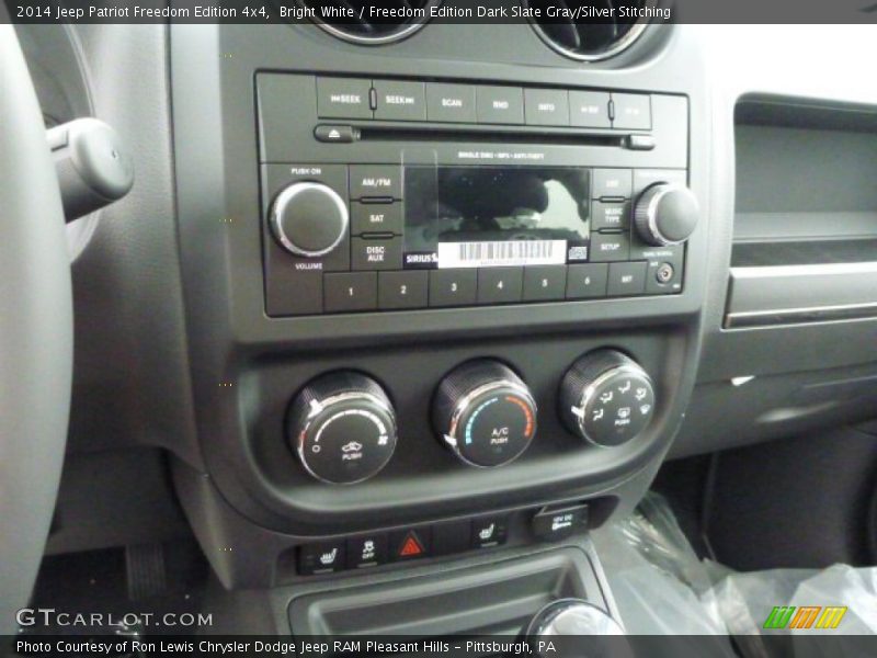 Bright White / Freedom Edition Dark Slate Gray/Silver Stitching 2014 Jeep Patriot Freedom Edition 4x4