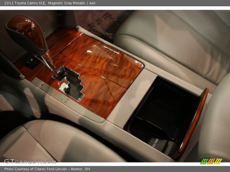 Magnetic Gray Metallic / Ash 2011 Toyota Camry XLE