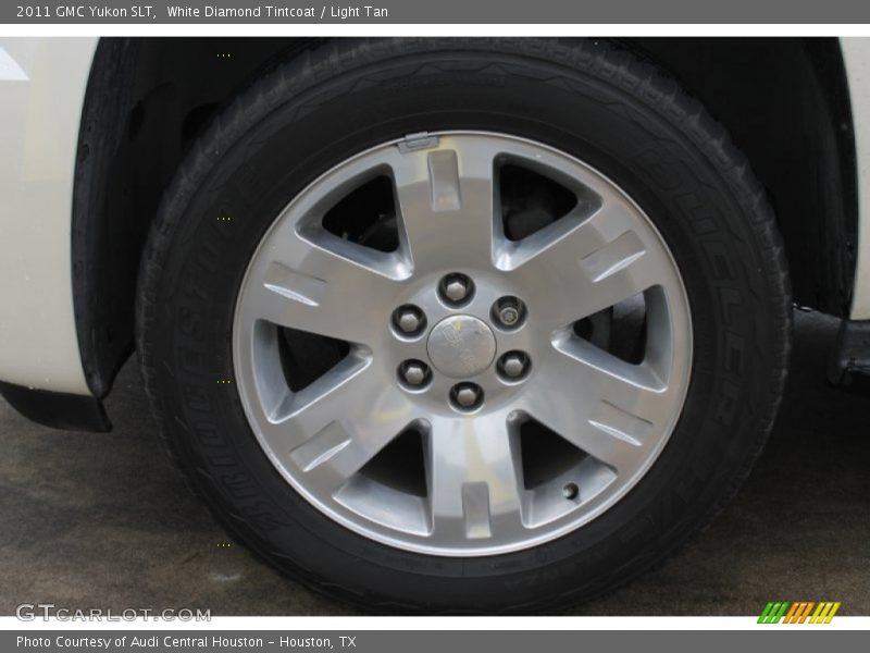 White Diamond Tintcoat / Light Tan 2011 GMC Yukon SLT