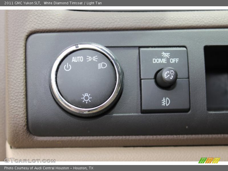 White Diamond Tintcoat / Light Tan 2011 GMC Yukon SLT