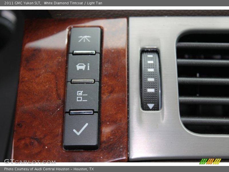 White Diamond Tintcoat / Light Tan 2011 GMC Yukon SLT