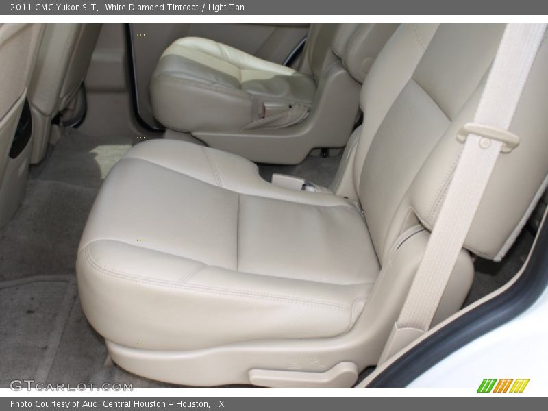 White Diamond Tintcoat / Light Tan 2011 GMC Yukon SLT