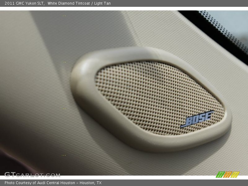 White Diamond Tintcoat / Light Tan 2011 GMC Yukon SLT