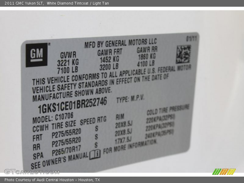White Diamond Tintcoat / Light Tan 2011 GMC Yukon SLT