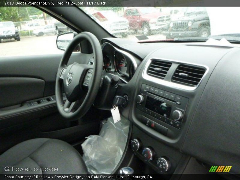 Redline 2-Coat Pearl / Black 2013 Dodge Avenger SE V6