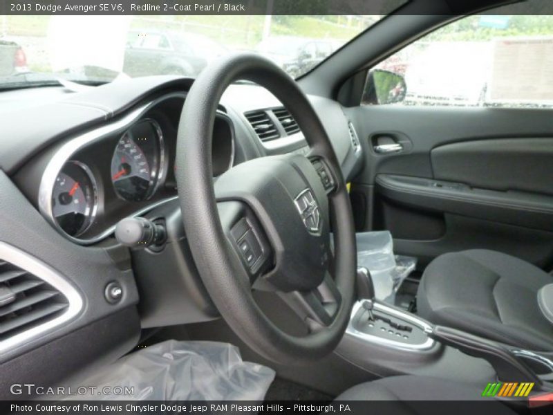 Redline 2-Coat Pearl / Black 2013 Dodge Avenger SE V6
