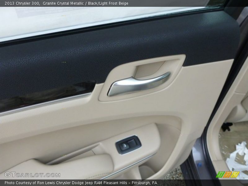 Granite Crystal Metallic / Black/Light Frost Beige 2013 Chrysler 300