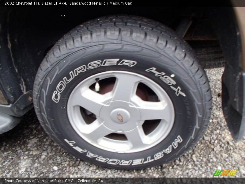 Sandalwood Metallic / Medium Oak 2002 Chevrolet TrailBlazer LT 4x4