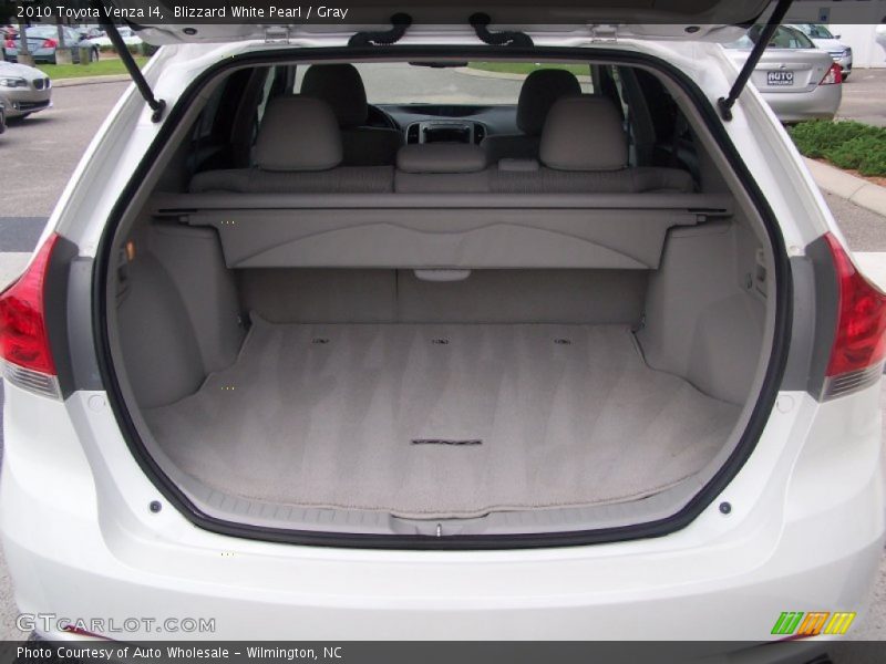 Blizzard White Pearl / Gray 2010 Toyota Venza I4