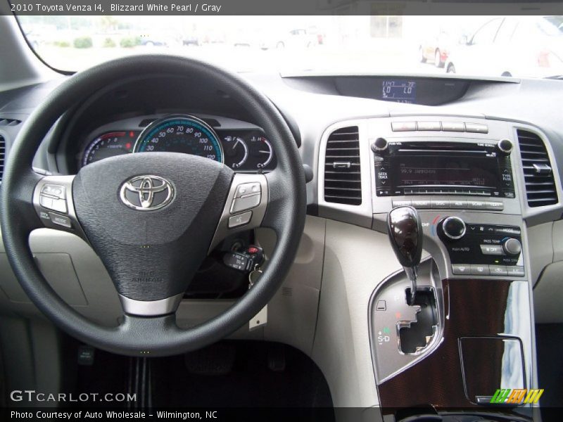 Blizzard White Pearl / Gray 2010 Toyota Venza I4
