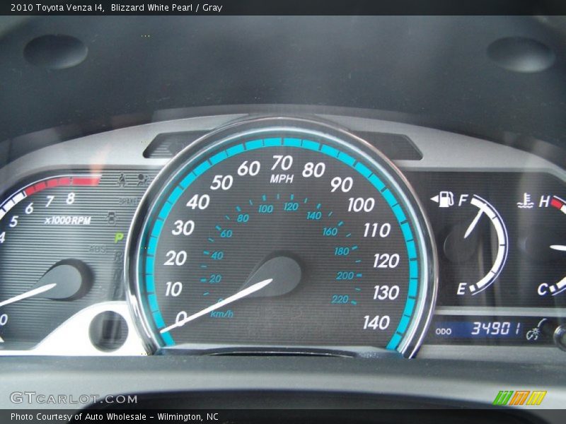 Blizzard White Pearl / Gray 2010 Toyota Venza I4