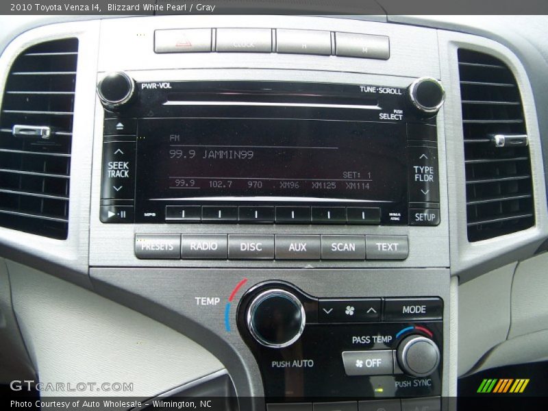 Blizzard White Pearl / Gray 2010 Toyota Venza I4