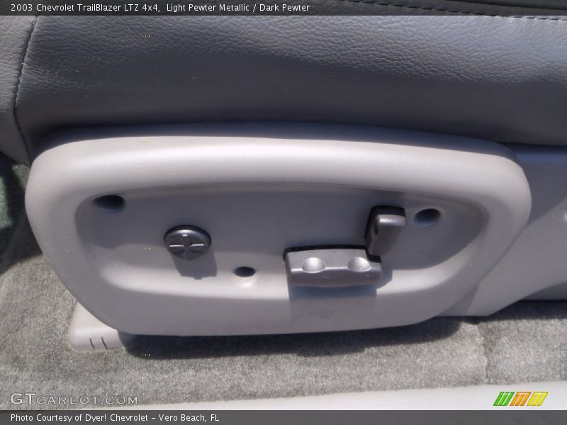 Light Pewter Metallic / Dark Pewter 2003 Chevrolet TrailBlazer LTZ 4x4