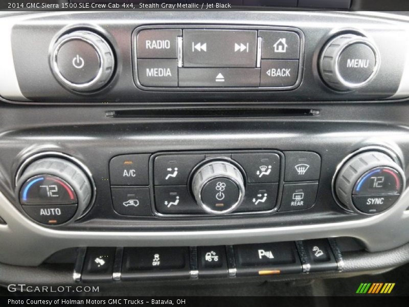 Controls of 2014 Sierra 1500 SLE Crew Cab 4x4