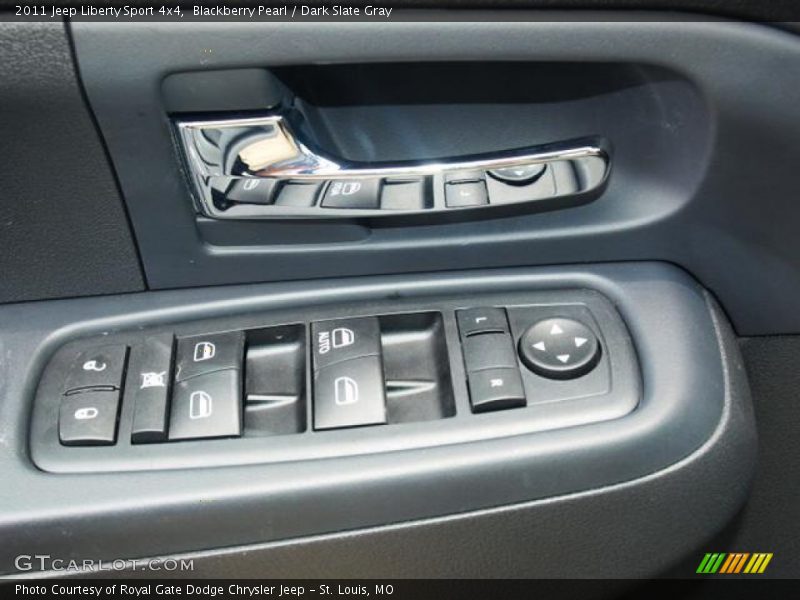 Blackberry Pearl / Dark Slate Gray 2011 Jeep Liberty Sport 4x4