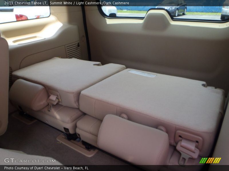 Summit White / Light Cashmere/Dark Cashmere 2013 Chevrolet Tahoe LT