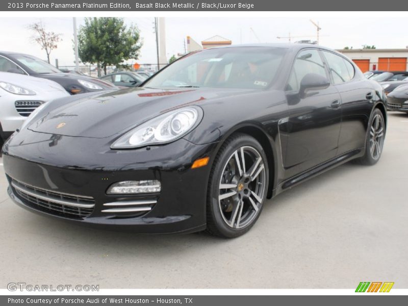 Front 3/4 View of 2013 Panamera Platinum Edition