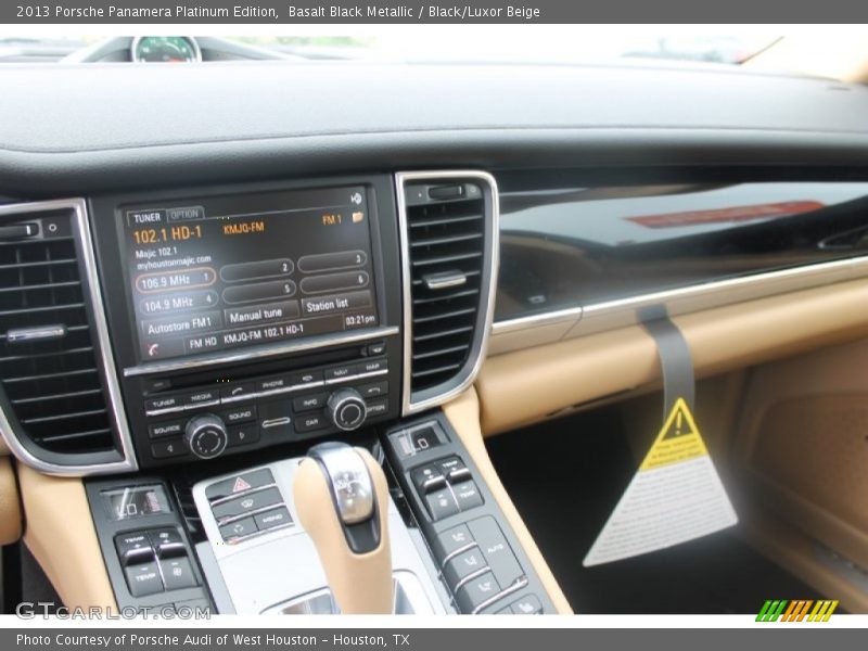 Controls of 2013 Panamera Platinum Edition