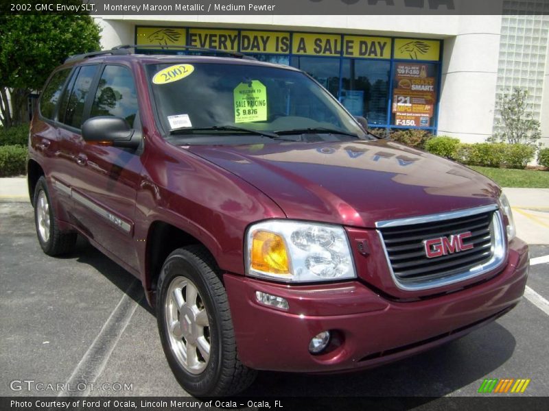 Monterey Maroon Metallic / Medium Pewter 2002 GMC Envoy SLT