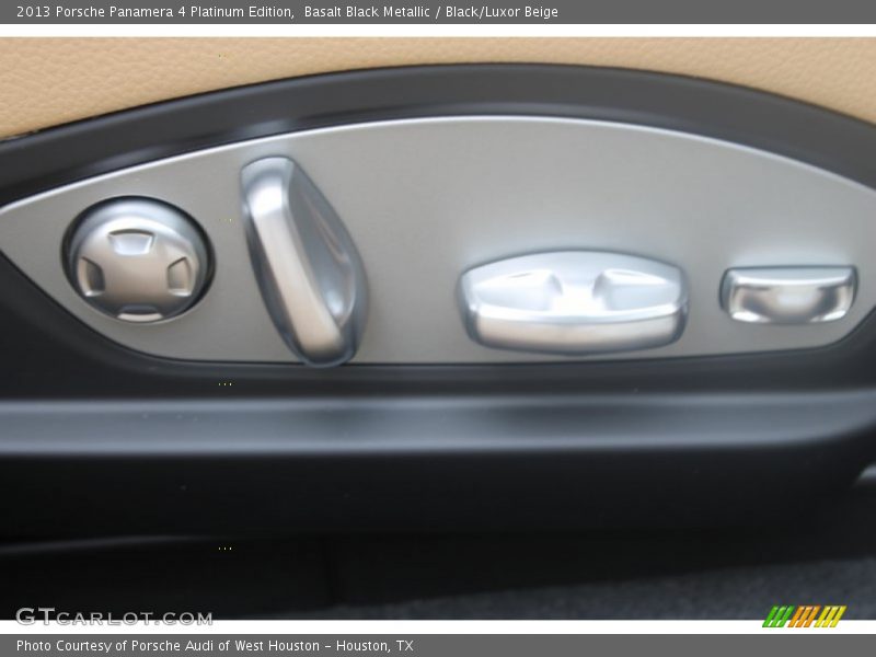 Controls of 2013 Panamera 4 Platinum Edition