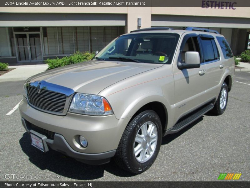 Light French Silk Metallic / Light Parchment 2004 Lincoln Aviator Luxury AWD