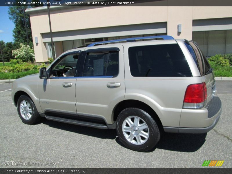 Light French Silk Metallic / Light Parchment 2004 Lincoln Aviator Luxury AWD