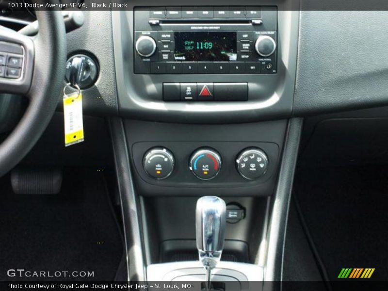 Black / Black 2013 Dodge Avenger SE V6