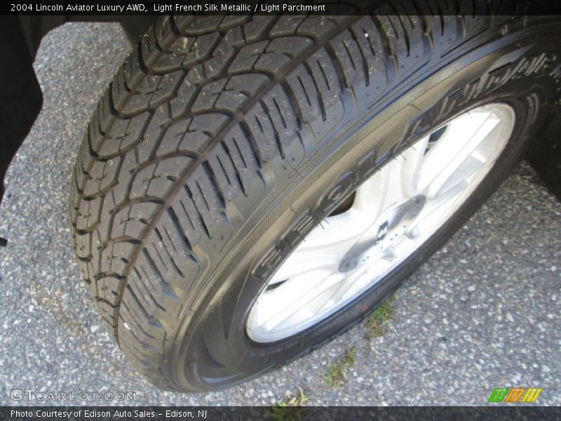 Light French Silk Metallic / Light Parchment 2004 Lincoln Aviator Luxury AWD