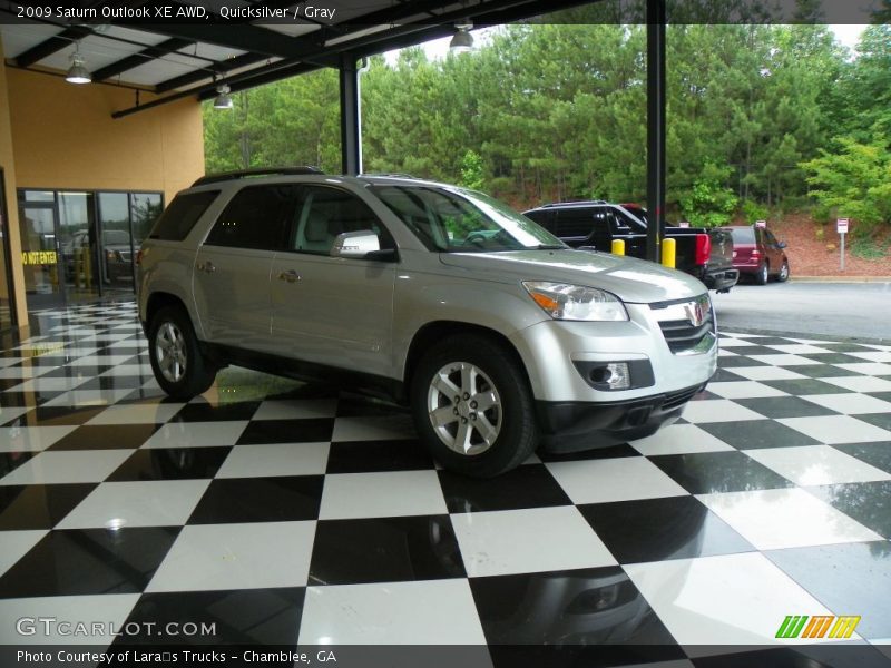 Quicksilver / Gray 2009 Saturn Outlook XE AWD