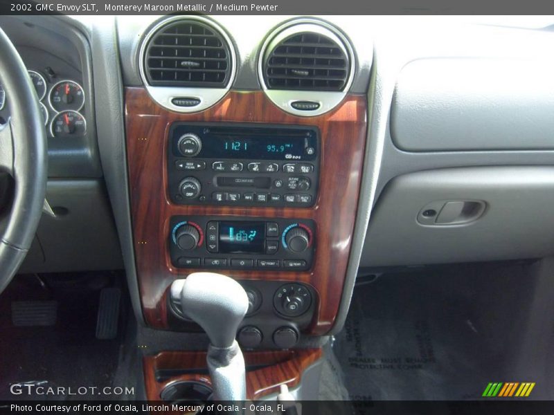 Monterey Maroon Metallic / Medium Pewter 2002 GMC Envoy SLT