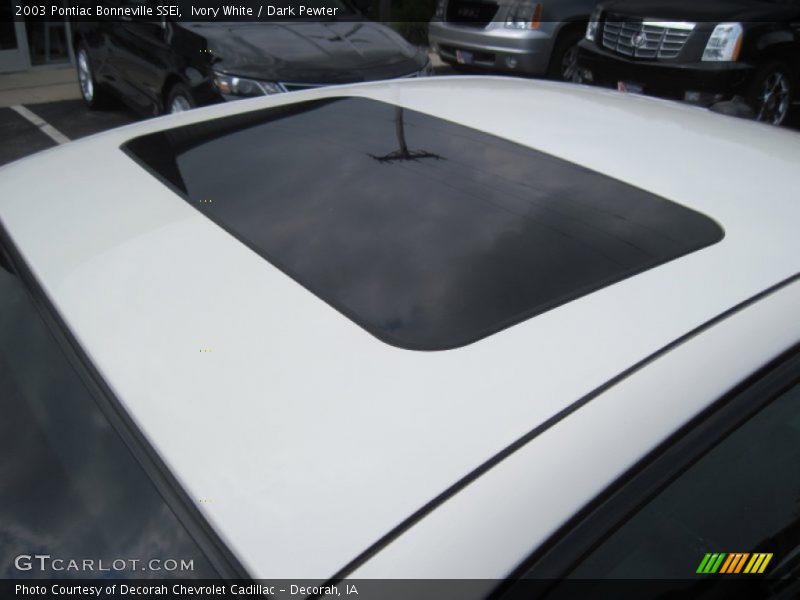 Ivory White / Dark Pewter 2003 Pontiac Bonneville SSEi