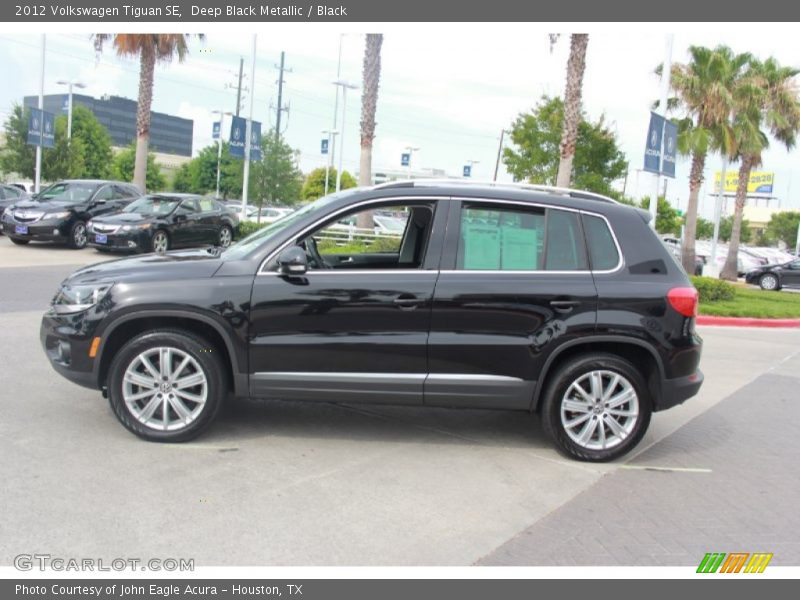 Deep Black Metallic / Black 2012 Volkswagen Tiguan SE