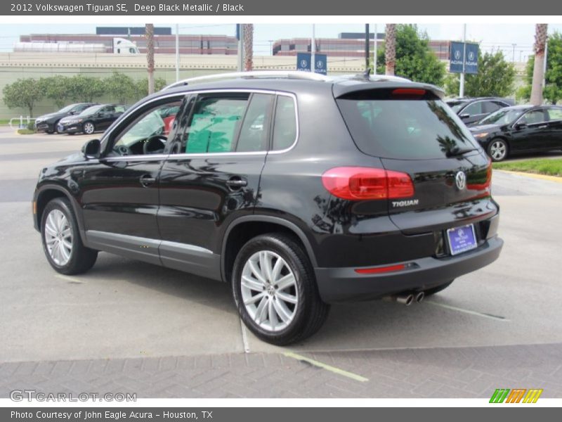 Deep Black Metallic / Black 2012 Volkswagen Tiguan SE