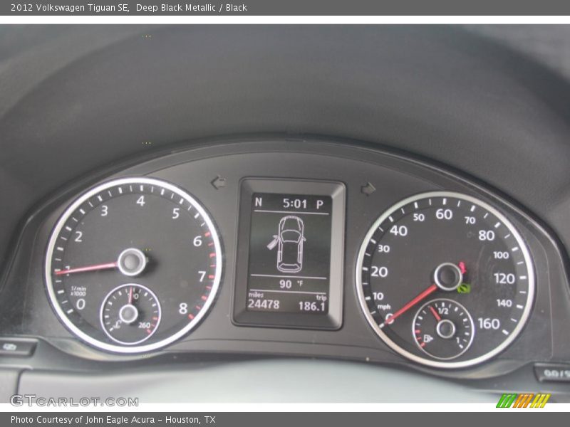 Deep Black Metallic / Black 2012 Volkswagen Tiguan SE