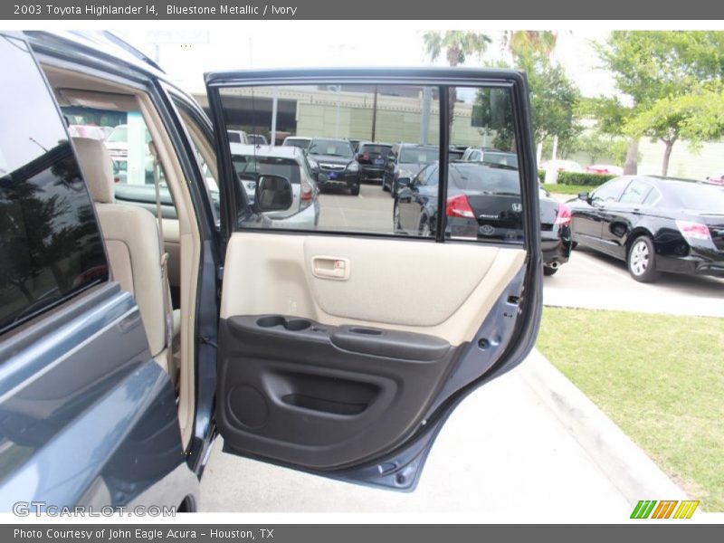 Bluestone Metallic / Ivory 2003 Toyota Highlander I4