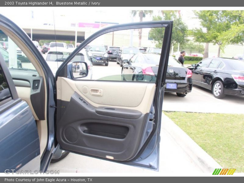 Bluestone Metallic / Ivory 2003 Toyota Highlander I4