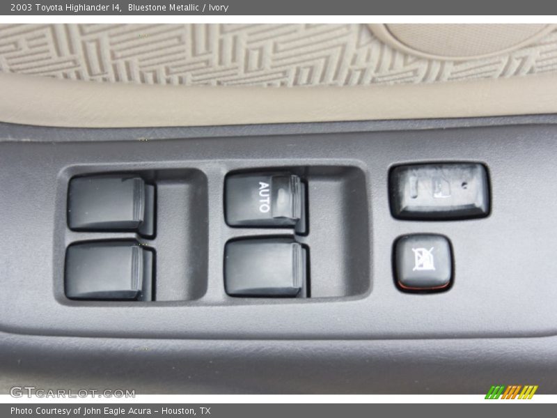 Bluestone Metallic / Ivory 2003 Toyota Highlander I4