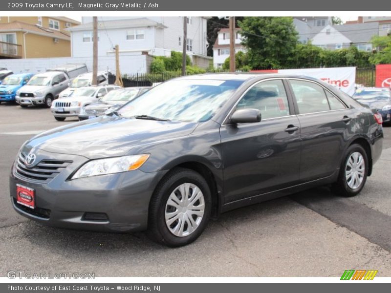 Magnetic Gray Metallic / Ash 2009 Toyota Camry LE