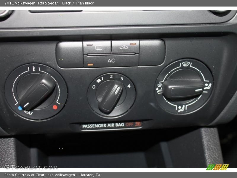 Black / Titan Black 2011 Volkswagen Jetta S Sedan