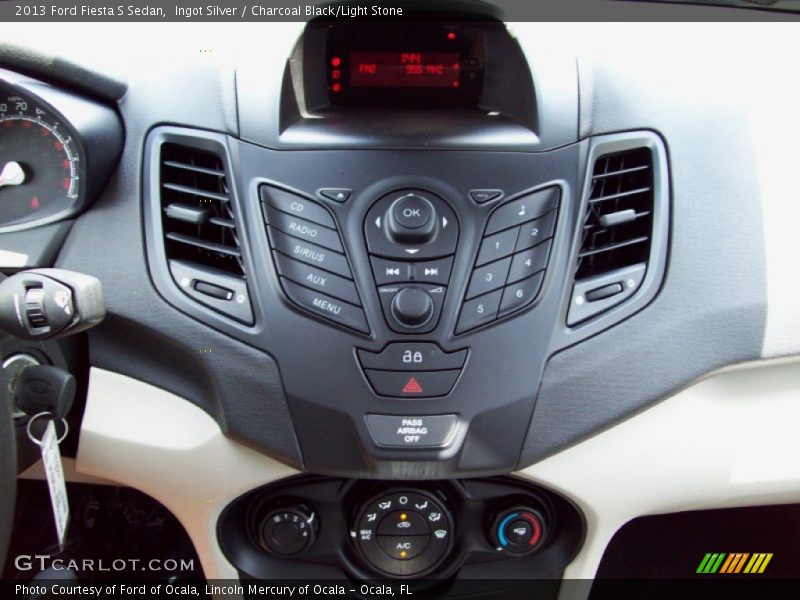 Ingot Silver / Charcoal Black/Light Stone 2013 Ford Fiesta S Sedan