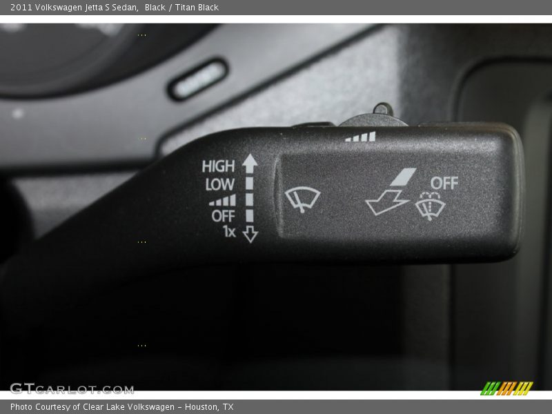 Black / Titan Black 2011 Volkswagen Jetta S Sedan