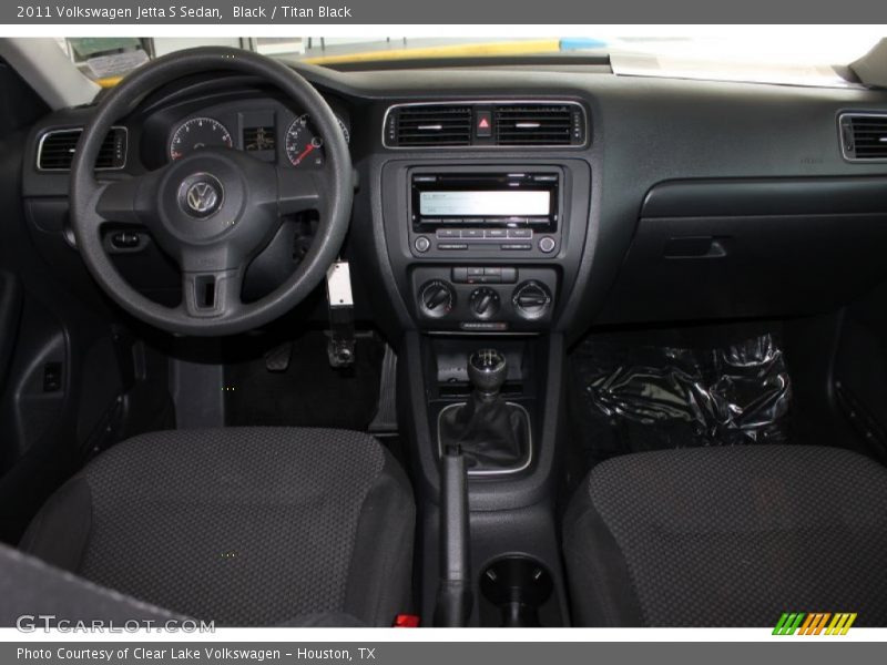 Black / Titan Black 2011 Volkswagen Jetta S Sedan