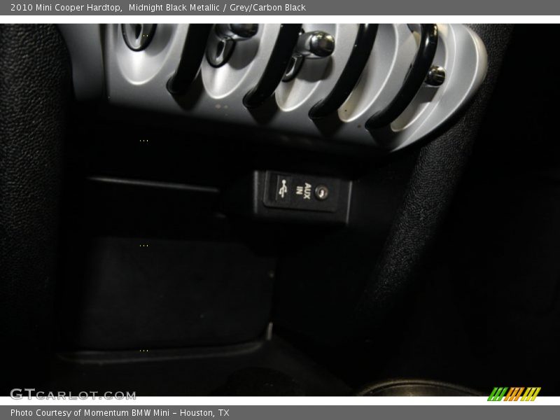 Midnight Black Metallic / Grey/Carbon Black 2010 Mini Cooper Hardtop