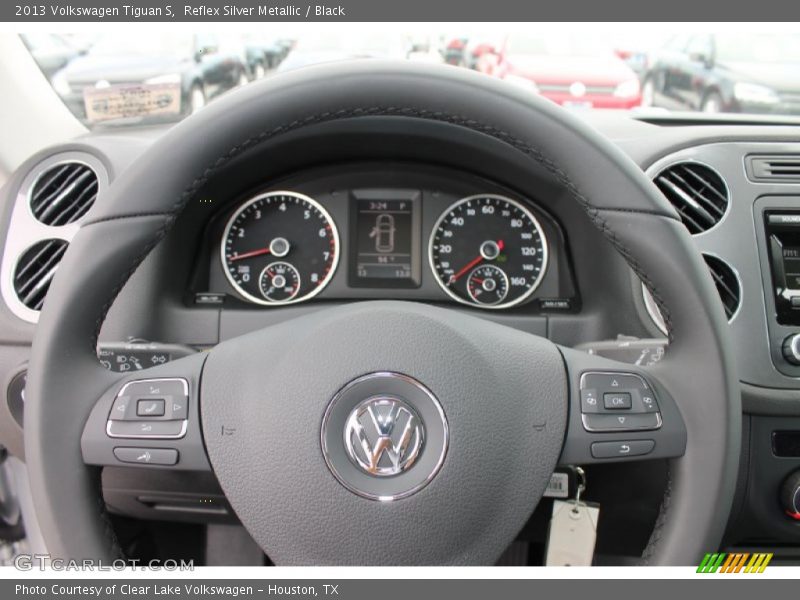 Reflex Silver Metallic / Black 2013 Volkswagen Tiguan S