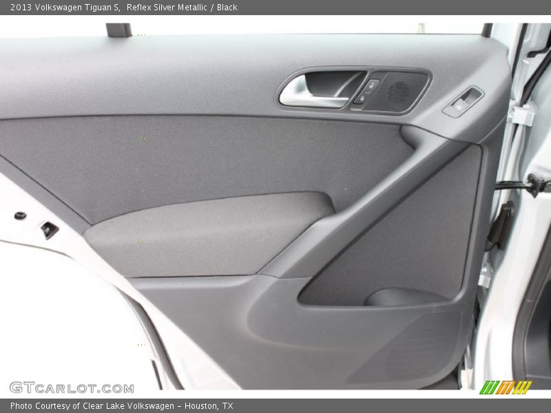 Reflex Silver Metallic / Black 2013 Volkswagen Tiguan S