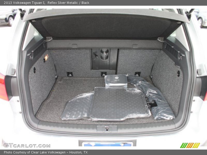 Reflex Silver Metallic / Black 2013 Volkswagen Tiguan S