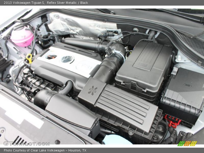 Reflex Silver Metallic / Black 2013 Volkswagen Tiguan S